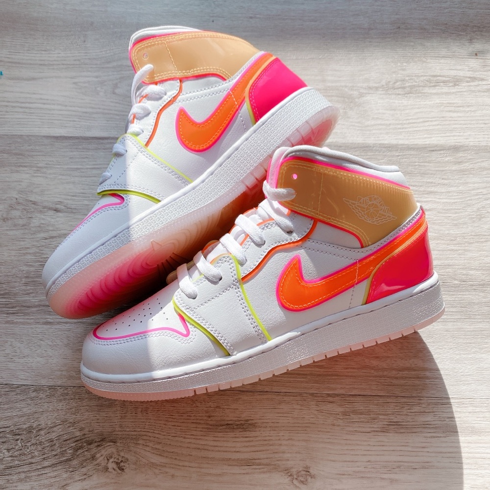 Nike Air Jordan AJ 1 mid glow - Picture 6 of 14